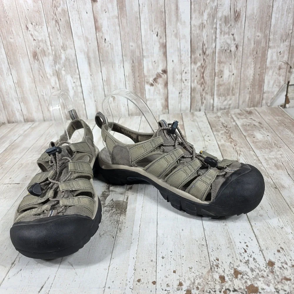 Keen Newport H2 Mens 8.5 Waterproof Hiking Sandals Olive Green Tan 110230-BROB